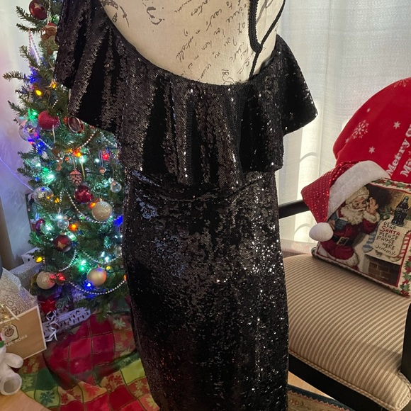 NWT Michael Kors Sequined Dress - Picture 6 of 16